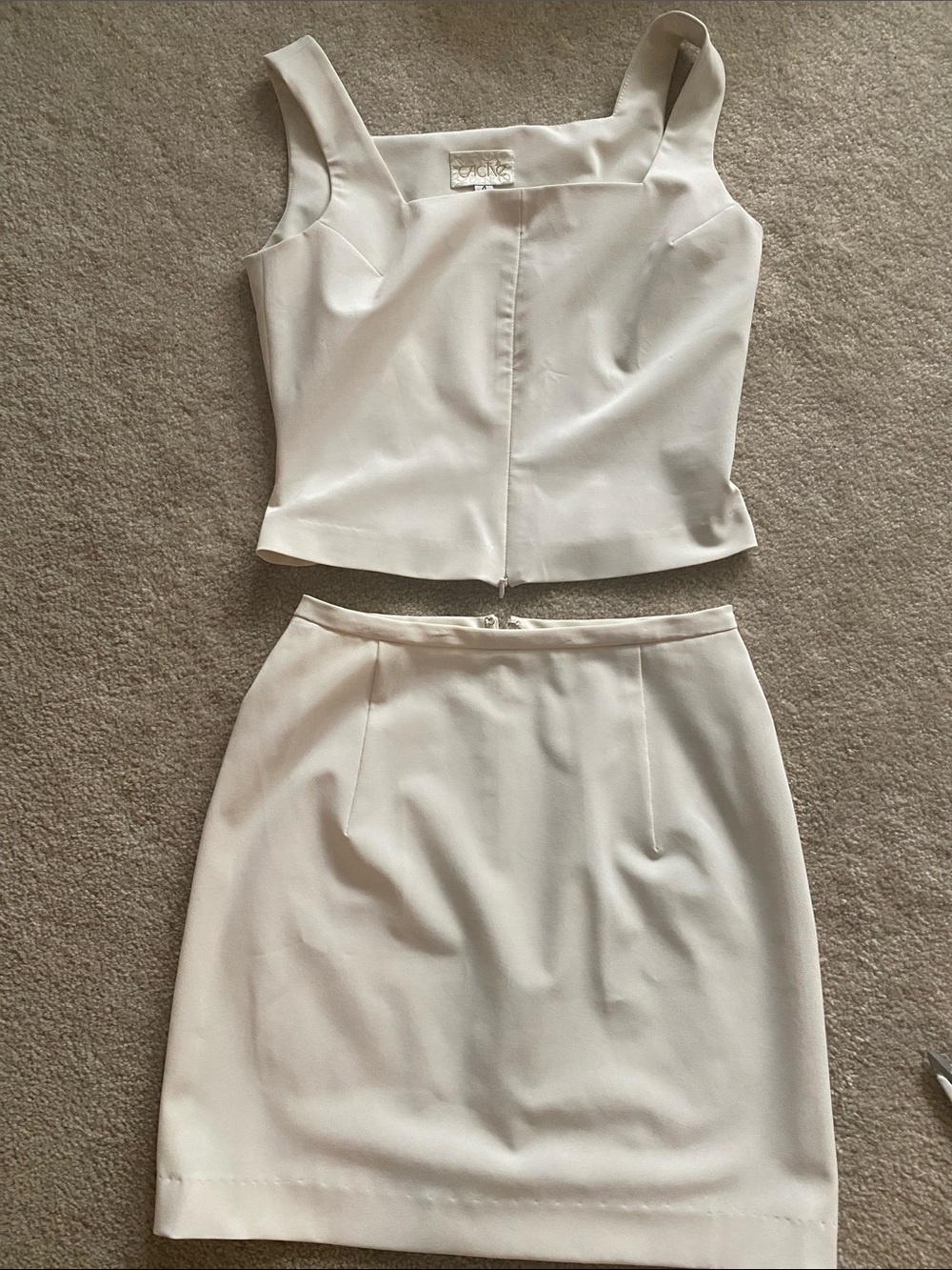 Vintage cream size 4 Cache skirt and top set - Picture 1 of 7